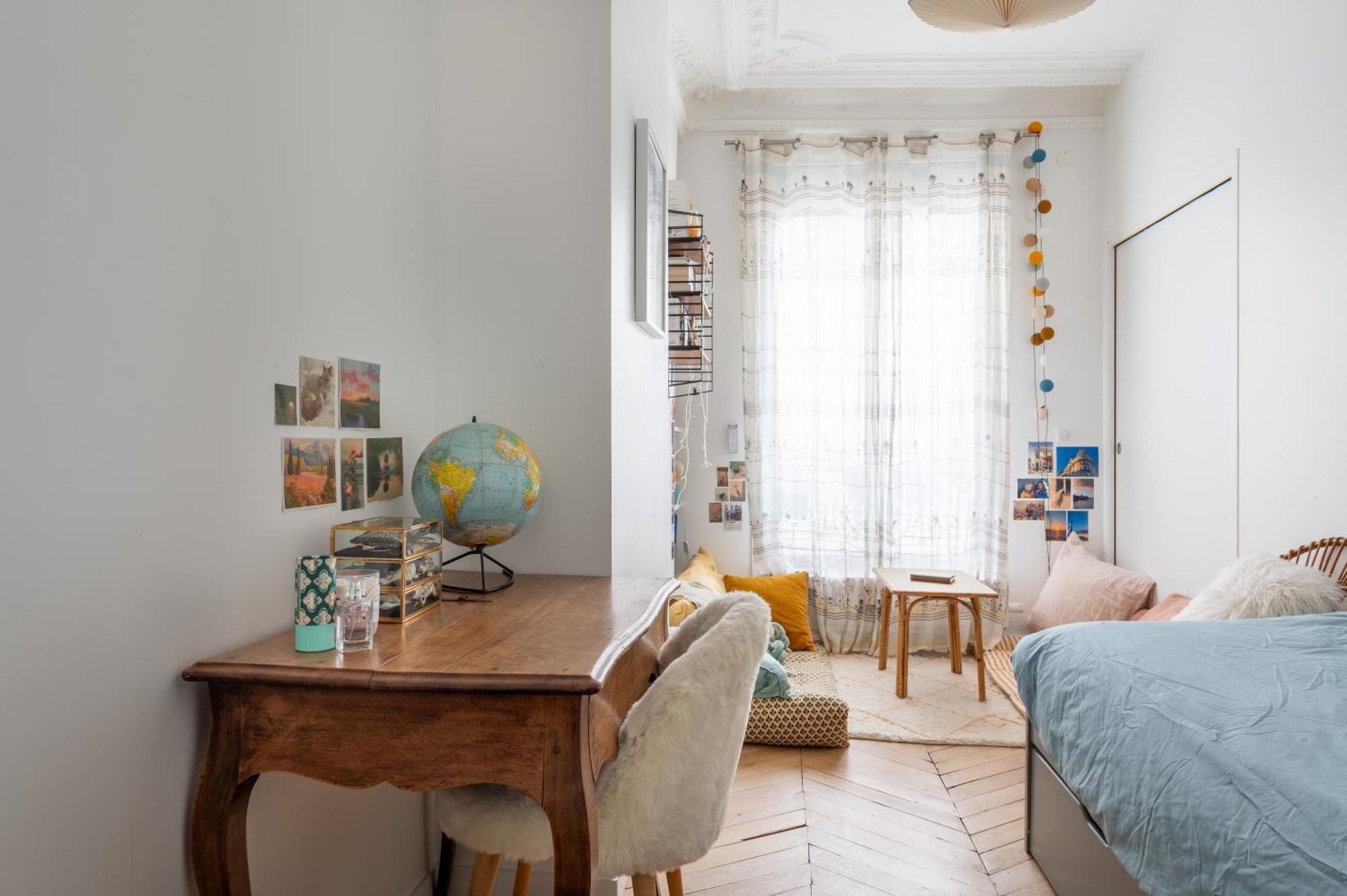 Spacious And Elegant 3bd Apartmentrochechouart Parijs